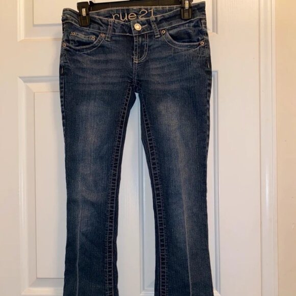 rue21 Women's Blue Flare Jeans - Picture 1 of 3
